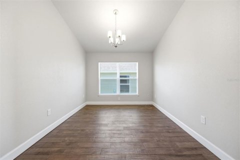 House in Spring Hill, Florida 4 bedrooms, 167.6 sq.m. № 2222445 - photo 9