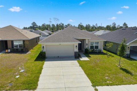 House in Spring Hill, Florida 4 bedrooms, 167.6 sq.m. № 2222445 - photo 29