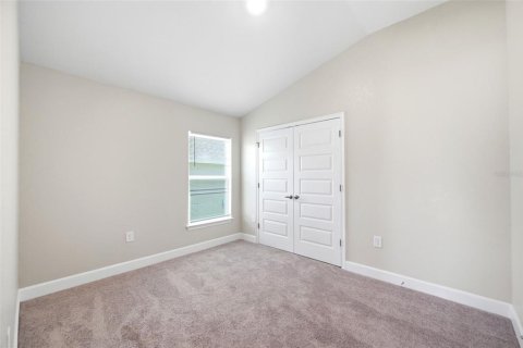 House in Spring Hill, Florida 4 bedrooms, 167.6 sq.m. № 2222445 - photo 20