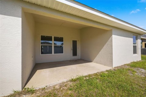 House in Spring Hill, Florida 4 bedrooms, 167.6 sq.m. № 2222445 - photo 26