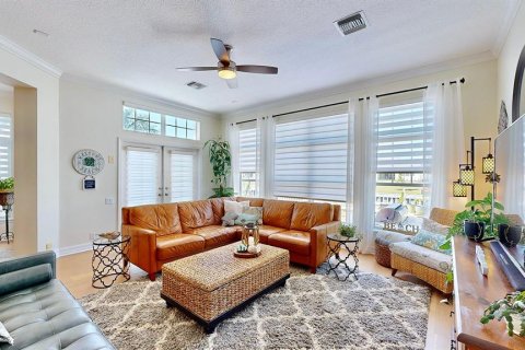 House in Apollo Beach, Florida 5 bedrooms, 371.61 sq.m. № 2092519 - photo 20