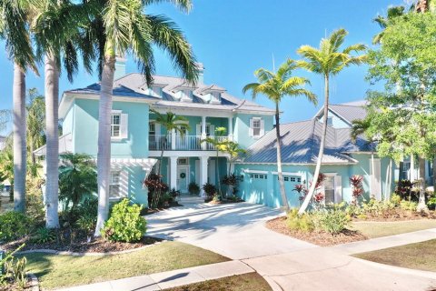 House in Apollo Beach, Florida 5 bedrooms, 371.61 sq.m. № 2092519