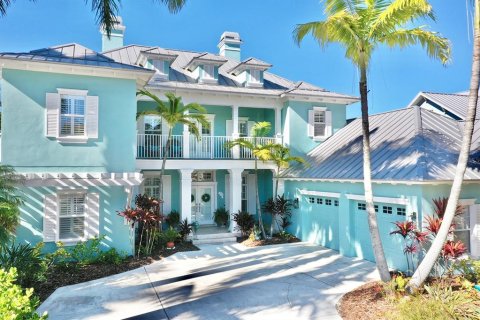 House in Apollo Beach, Florida 5 bedrooms, 371.61 sq.m. № 2092519 - photo 3