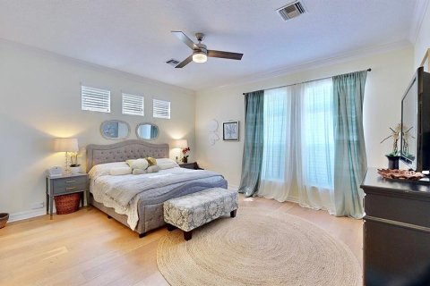 House in Apollo Beach, Florida 5 bedrooms, 371.61 sq.m. № 2092519 - photo 24