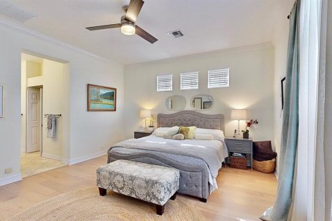 House in Apollo Beach, Florida 5 bedrooms, 371.61 sq.m. № 2092519 - photo 25