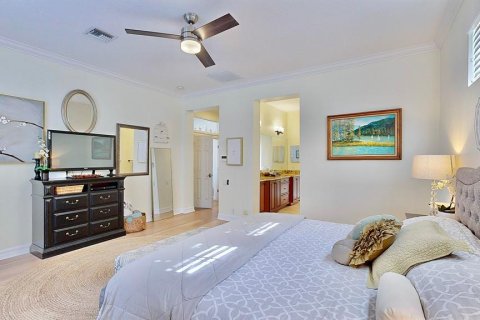 House in Apollo Beach, Florida 5 bedrooms, 371.61 sq.m. № 2092519 - photo 26