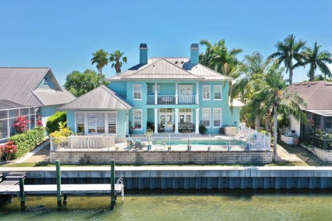 House in Apollo Beach, Florida 5 bedrooms, 371.61 sq.m. № 2092519 - photo 7