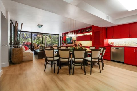 Condo in Key Biscayne, Florida, 3 bedrooms  № 1762688 - photo 7