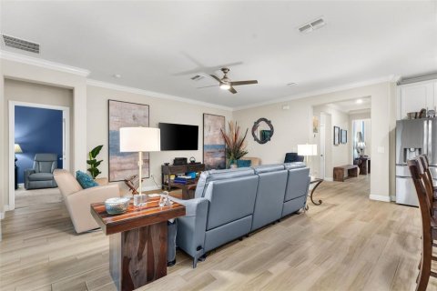 Villa ou maison à vendre à San Antonio, Floride: 3 chambres, 182.83 m2 № 2410210 - photo 8