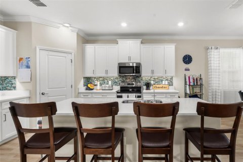 Villa ou maison à vendre à San Antonio, Floride: 3 chambres, 182.83 m2 № 2410210 - photo 10