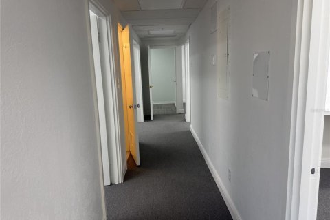 Commercial property in Clearwater, Florida 129.41 sq.m. № 2215123 - photo 3