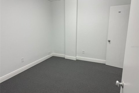 Commercial property in Clearwater, Florida 129.41 sq.m. № 2215123 - photo 6