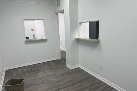 Commercial property in Clearwater, Florida 129.41 sq.m. № 2215123 - photo 4