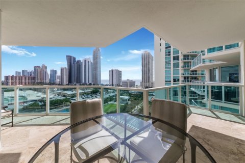 Copropriété à vendre à Sunny Isles Beach, Floride: 3 chambres, 135.73 m2 № 1965272 - photo 22