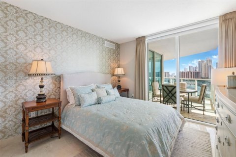 Copropriété à vendre à Sunny Isles Beach, Floride: 3 chambres, 135.73 m2 № 1965272 - photo 19