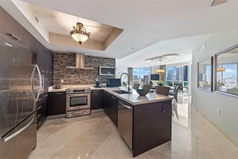 Copropriété à vendre à Sunny Isles Beach, Floride: 3 chambres, 135.73 m2 № 1965272 - photo 9