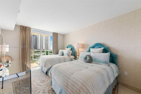 Copropriété à vendre à Sunny Isles Beach, Floride: 3 chambres, 135.73 m2 № 1965272 - photo 17