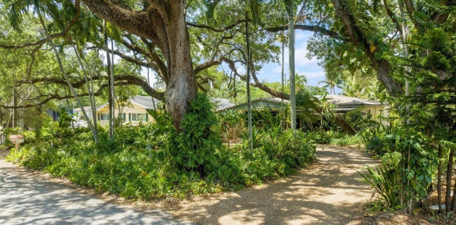 House in Fort Lauderdale, Florida 3 bedrooms, 152.73 sq.m. № 1118716