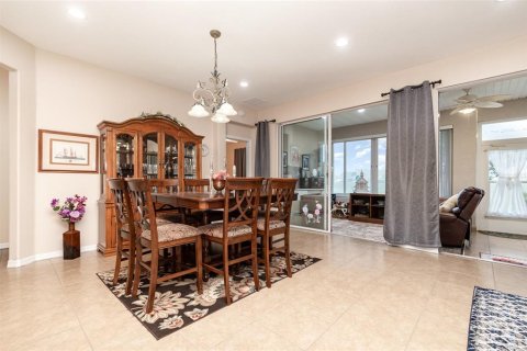 House in Summerfield, Florida 2 bedrooms, 173.73 sq.m. № 1784439 - photo 14