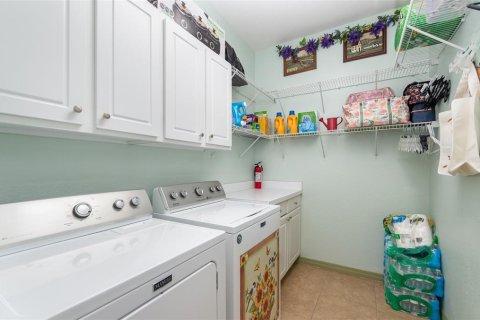 House in Summerfield, Florida 2 bedrooms, 173.73 sq.m. № 1784439 - photo 23