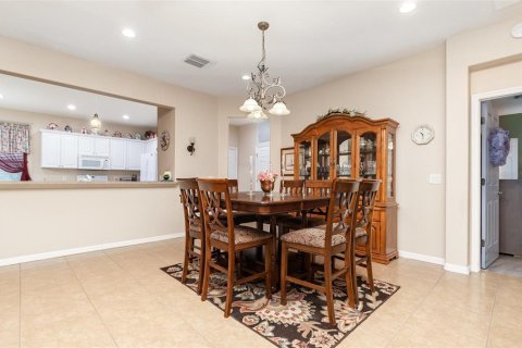 House in Summerfield, Florida 2 bedrooms, 173.73 sq.m. № 1784439 - photo 15