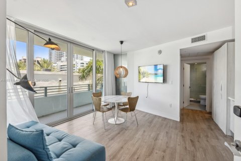 Condominio en venta en Miami Beach, Florida, 1 dormitorio, 39.76 m2 № 1797674 - foto 1