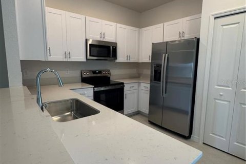 Touwnhouse à louer à Palmetto, Floride: 3 chambres, 154.78 m2 № 2399455 - photo 4