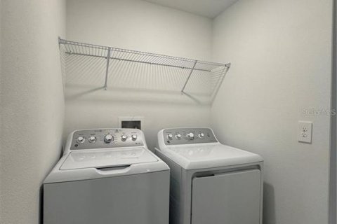 Touwnhouse à louer à Palmetto, Floride: 3 chambres, 154.78 m2 № 2399455 - photo 13
