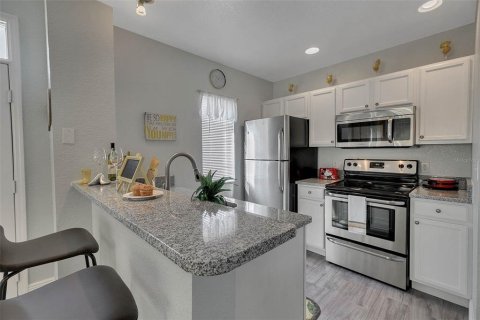 Touwnhouse à louer à Kissimmee, Floride: 4 chambres, 136.57 m2 № 2098567 - photo 2