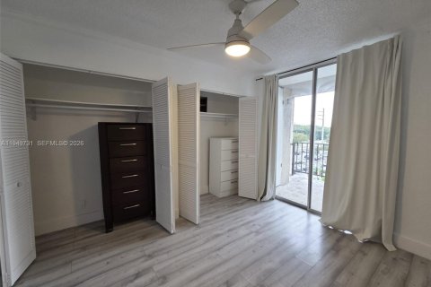 Condominio en alquiler en North Miami Beach, Florida, 1 dormitorio, 66.7 m2 № 2011144 - foto 9
