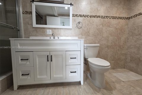 Condominio en alquiler en North Miami Beach, Florida, 1 dormitorio, 66.7 m2 № 2011144 - foto 12