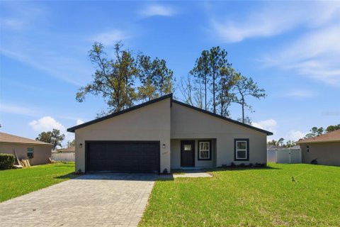Villa ou maison à Ocala, Floride 4 chambres, 170.29 m2 № 2431154