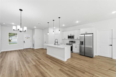 Villa ou maison à louer à Ocala, Floride: 4 chambres, 170.29 m2 № 2431154 - photo 7
