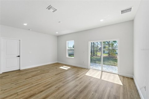 Villa ou maison à louer à Ocala, Floride: 4 chambres, 170.29 m2 № 2431154 - photo 10
