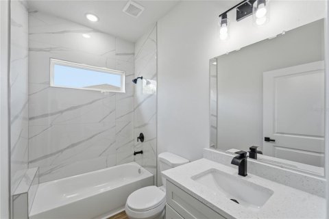 Villa ou maison à louer à Ocala, Floride: 4 chambres, 170.29 m2 № 2431154 - photo 17