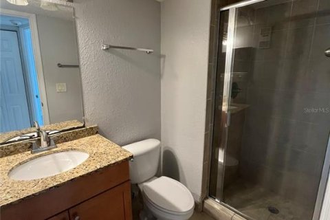 Condo in Sarasota, Florida, 2 bedrooms  № 1913069 - photo 6