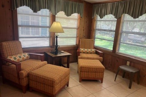 Condo in Clermont, Florida, 2 bedrooms № 2198575 - photo 16