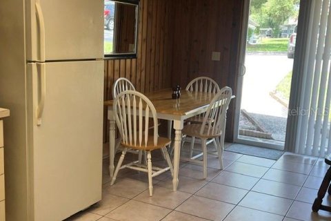 Condo in Clermont, Florida, 2 bedrooms № 2198575 - photo 3