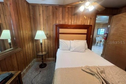 Condo in Clermont, Florida, 2 bedrooms № 2198575 - photo 11