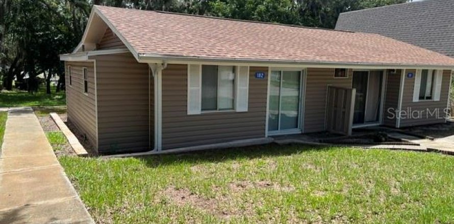 Condo in Clermont, Florida, 2 bedrooms № 2198575
