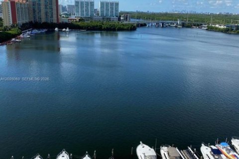 Condo in Sunny Isles Beach, Florida, 3 bedrooms № 2088225