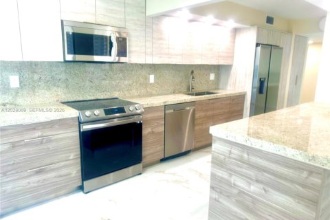 Condo in Sunny Isles Beach, Florida, 3 bedrooms  № 2088225 - photo 11