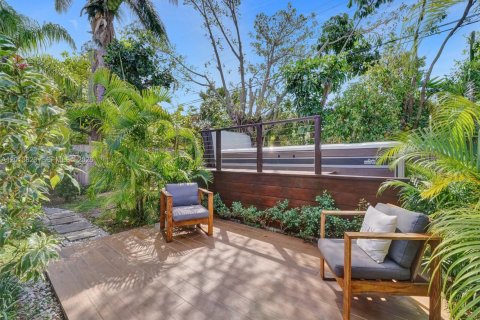 Casa en venta en Hallandale Beach, Florida, 4 dormitorios, 195.09 m2 № 2075974 - foto 20