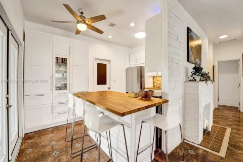 Casa en venta en Hallandale Beach, Florida, 4 dormitorios, 195.09 m2 № 2075974 - foto 27