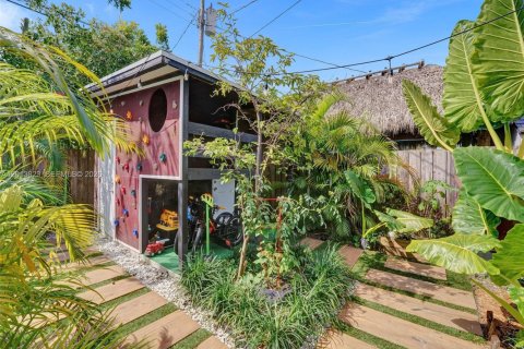 Casa en venta en Hallandale Beach, Florida, 4 dormitorios, 195.09 m2 № 2075974 - foto 17