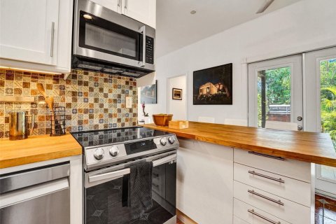 Casa en venta en Hallandale Beach, Florida, 4 dormitorios, 195.09 m2 № 2075974 - foto 7