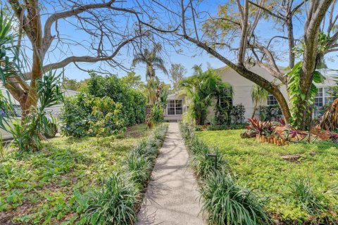 Casa en Hallandale Beach, Florida 4 dormitorios, 195.09 m2 № 2075974