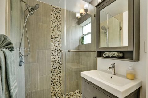 Casa en venta en Hallandale Beach, Florida, 4 dormitorios, 195.09 m2 № 2075974 - foto 29