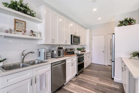 Condominio en venta en Bradenton, Florida, 3 dormitorios, 189.15 m2 № 1911936 - foto 7