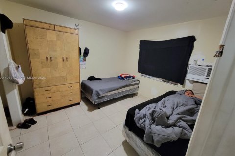 Commercial property in Homestead, Florida 145.48 sq.m. № 2009872 - photo 12